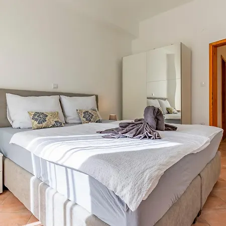 Lägenhet Rok 4 By Interhome *