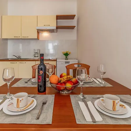 Rok 4 By Interhome *